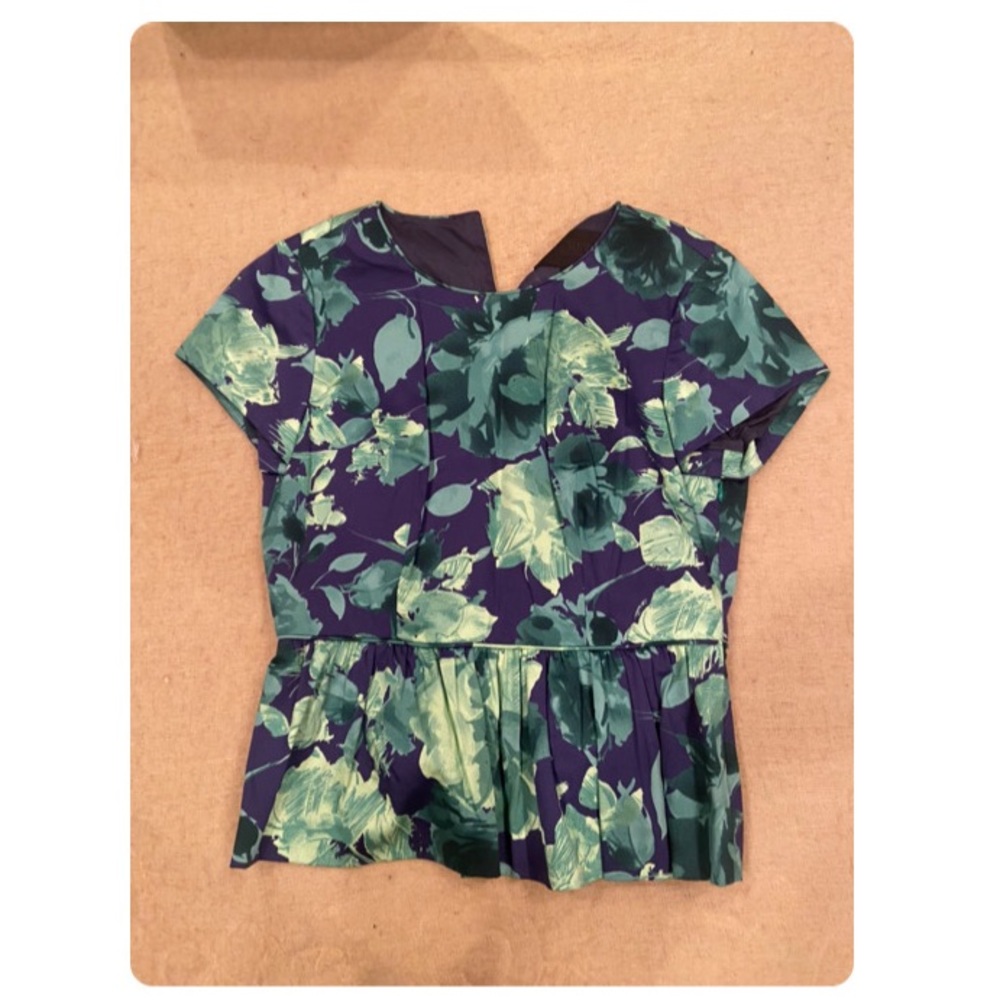 Women’s shirt